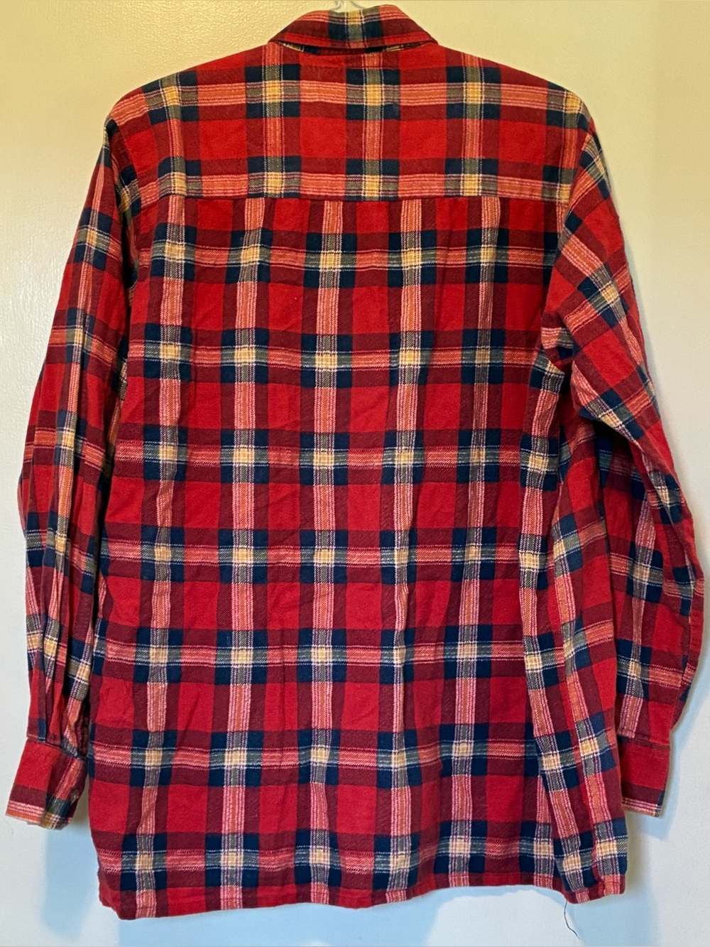 VINTAGE BUTTON UP - Picture 4 of 4